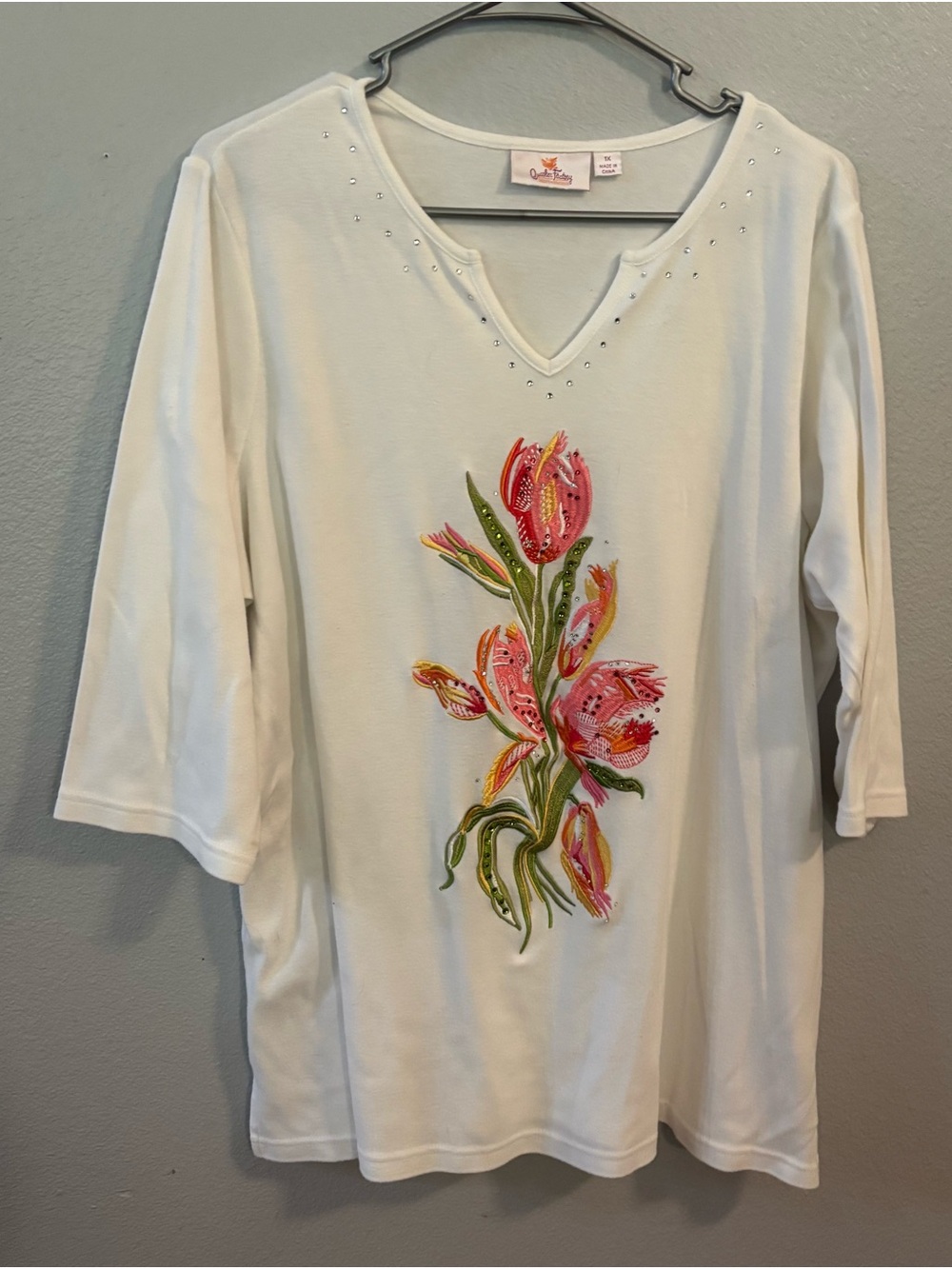 The Quacker Factory Embroidered Tulips Sz 1x